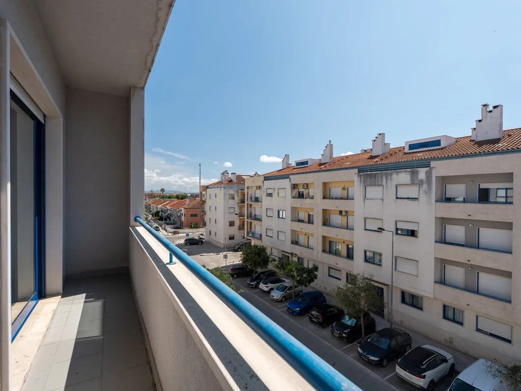 Apartamento T3 Janelas do Parque no Montijo - Image 10