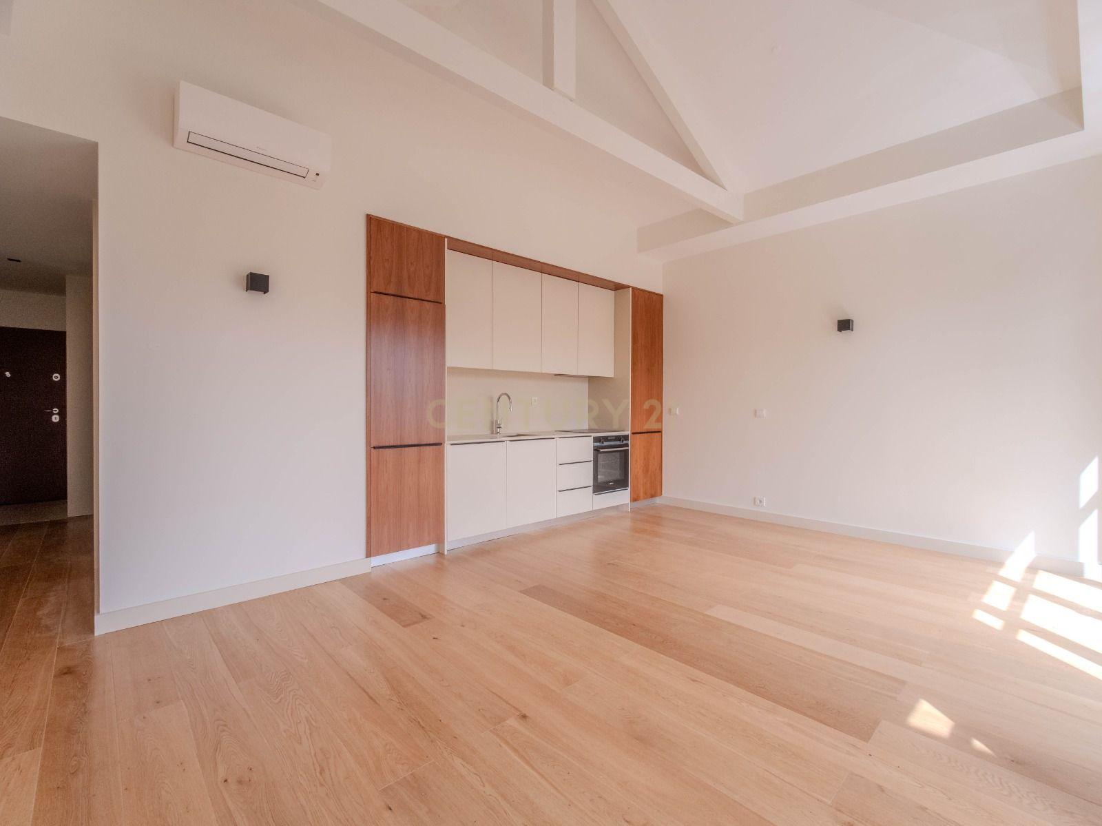 Fotografia 5 de Viva no Coração do Porto - T1 Renovado com Design Moderno
