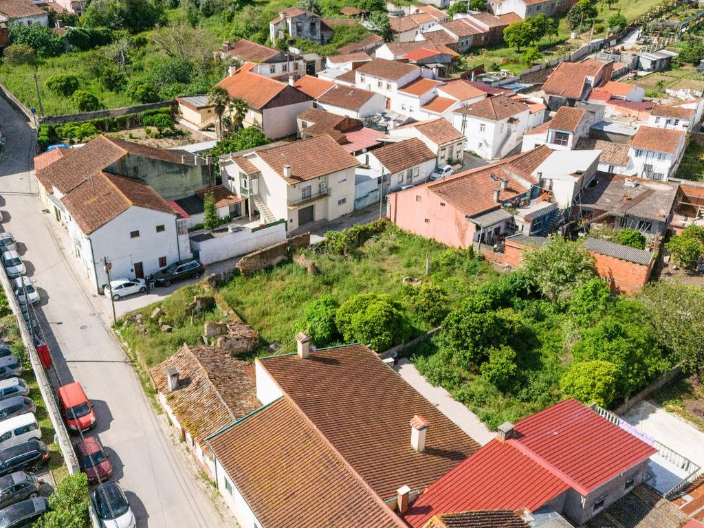 Moradia e terreno para construção – S. Martinho do Bispo – Coimbra - Image 12