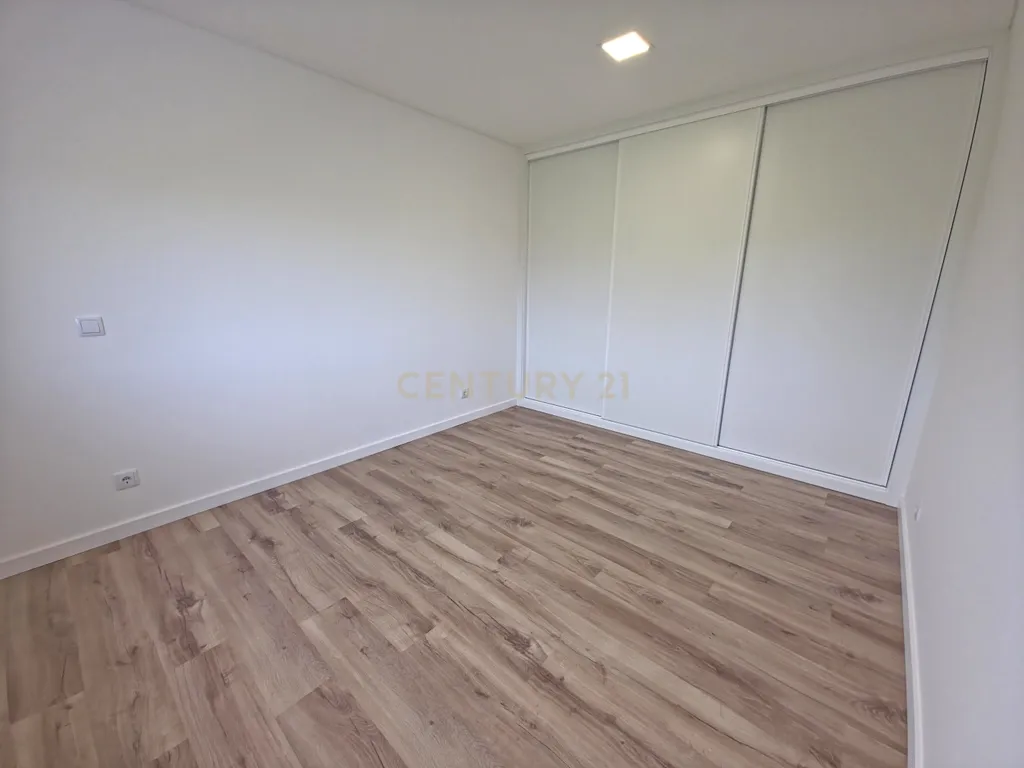 Moradia Nova T4 - Lourinhã - Image 22