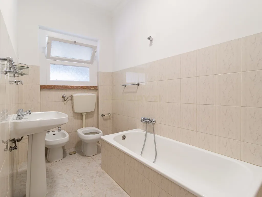Apartamento T1 renovado, na Pontinha, Odivelas. Para Arrendar! - Image 20