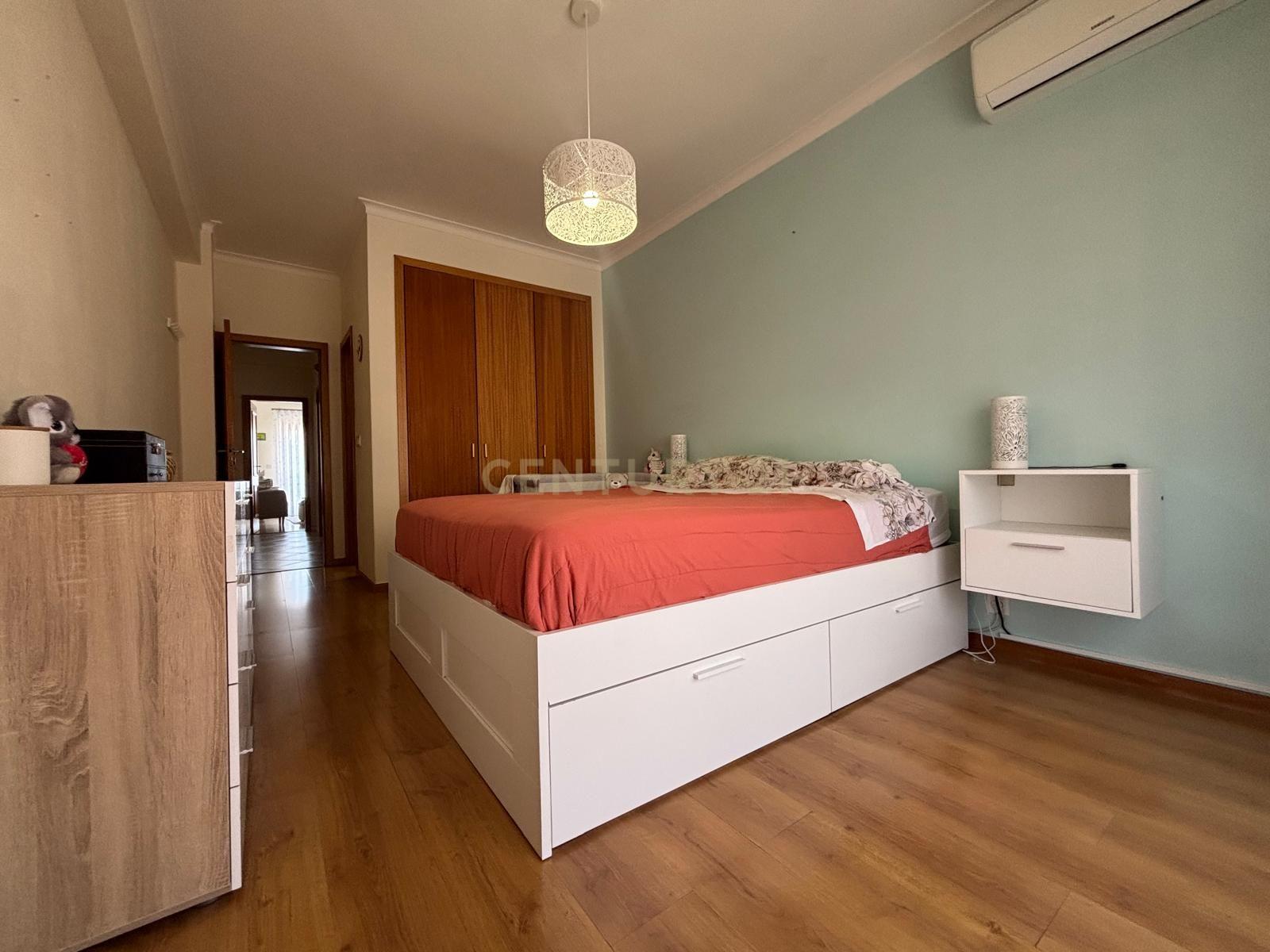 Fotografia 7 de Apartamento T3 + Sótão | Entroncamento