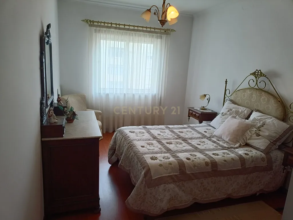Apartamento T3 com box| Oliveira do Hospital, Coimbra - Image 10