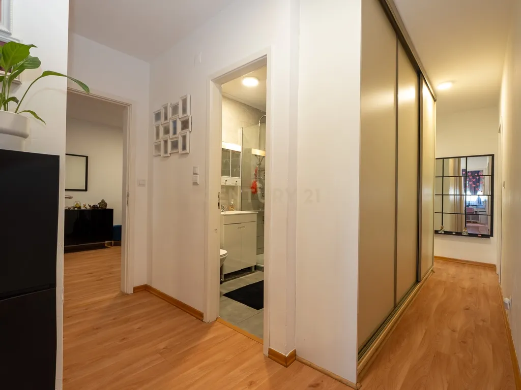 Apartamento de tipologia T4, com 2 WC e arrecadação localizado em Santo António dos Cavaleiros – Loures. - Image 23