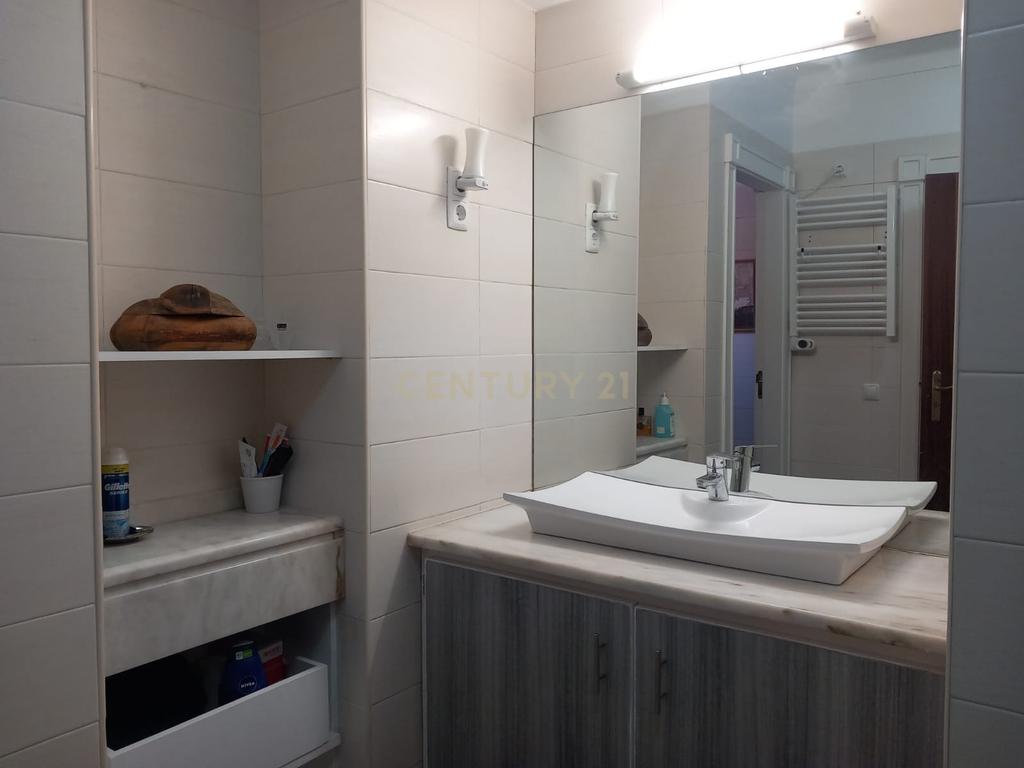 Apartamento T4 no Centro de Alverca do Ribatejo - Image 12
