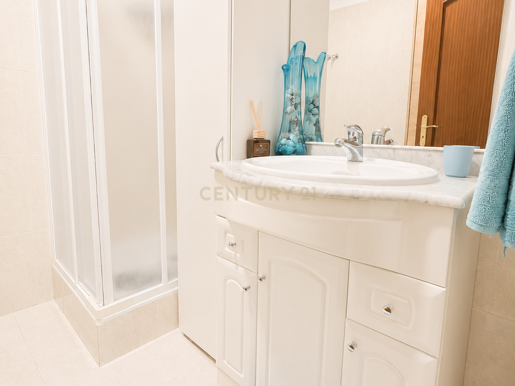 Apartamento T2 com Parqueamento | Rio de Mouro | Casais de Mem Martins - Image 23