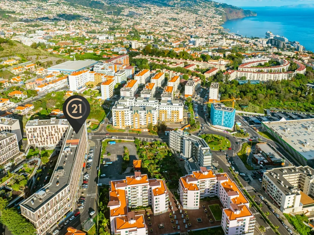 Loja - Escritório para Arrendamento em São Martinho, Funchal - Image 2