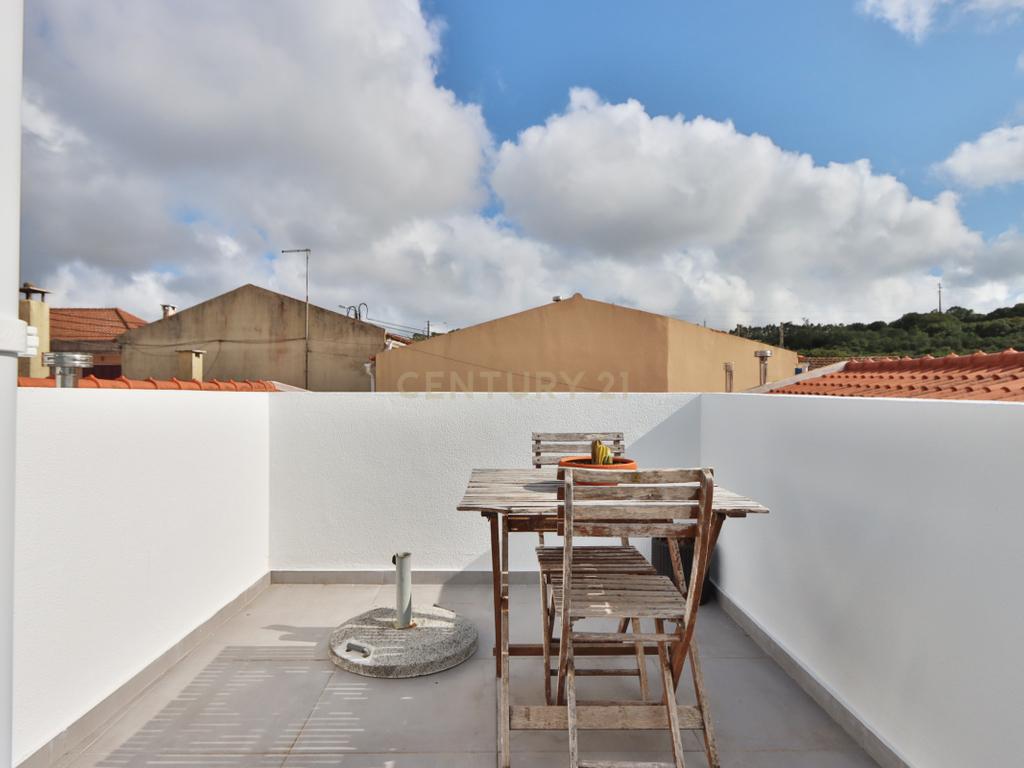 Moradia T1+1 remodelada - Aldeia de Dona Maria - Almargem do Bispo - Image 14