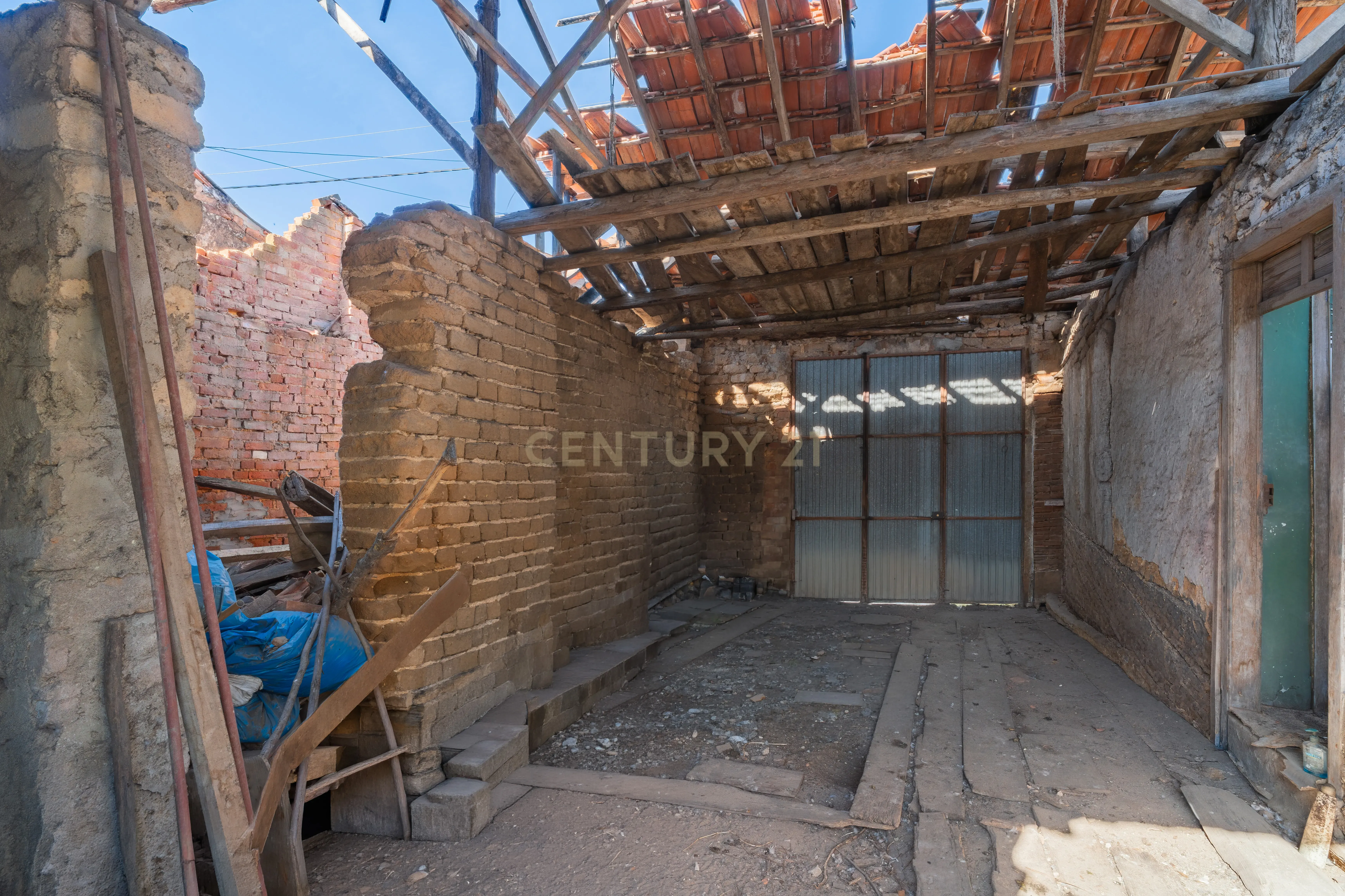 Fotografia 4 de Oportunidade de Reabilitação em Amor – 870 m²