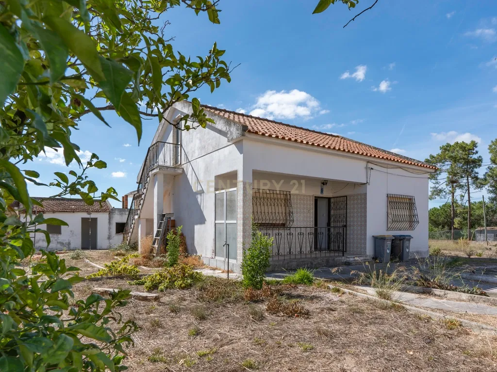 Moradia Isolada com Terreno de 1041 m² – Um Mundo de Possibilidades! - Image 96