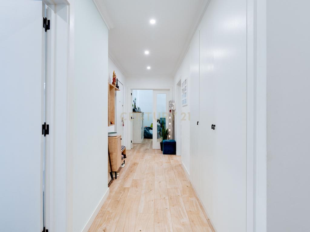 Apartamento T3 em Serzedo, V.N. Gaia - Image 17