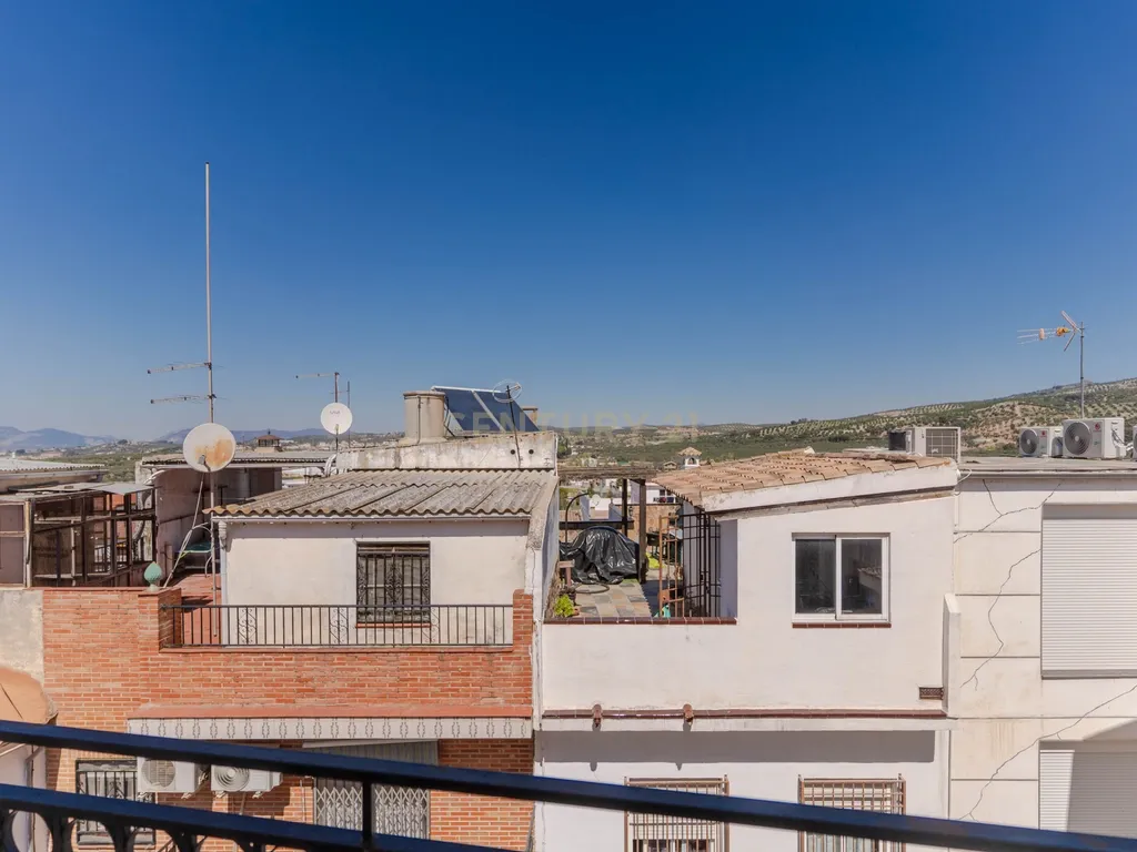 Apartamento T4 com Vista Panorâmica em Pulianas, Granada - Image 33