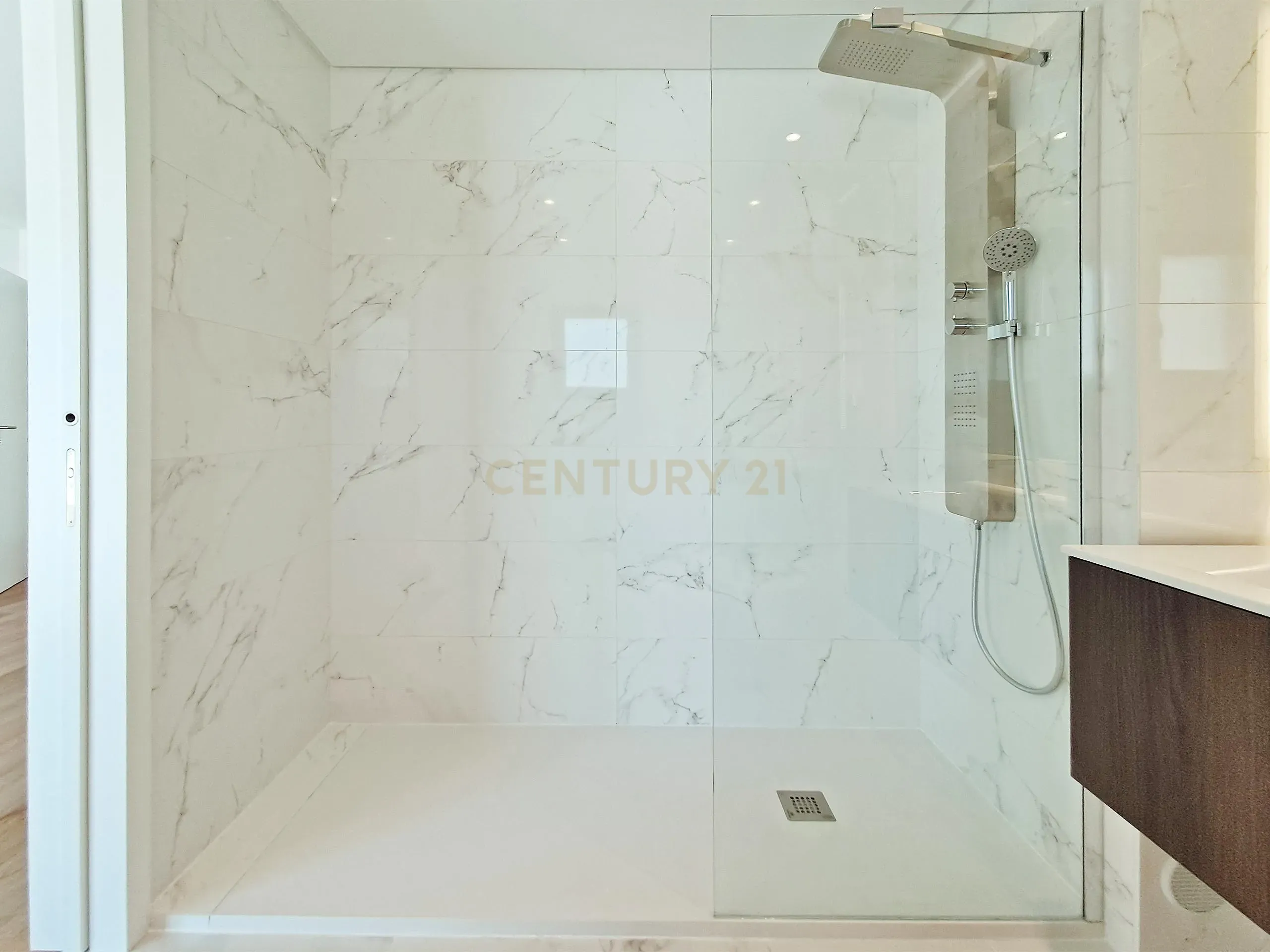 APARTAMENTO T1 | LUGAR ESTACIONAMENTO | TERRAÇO | PENTHOUSE - Image 31