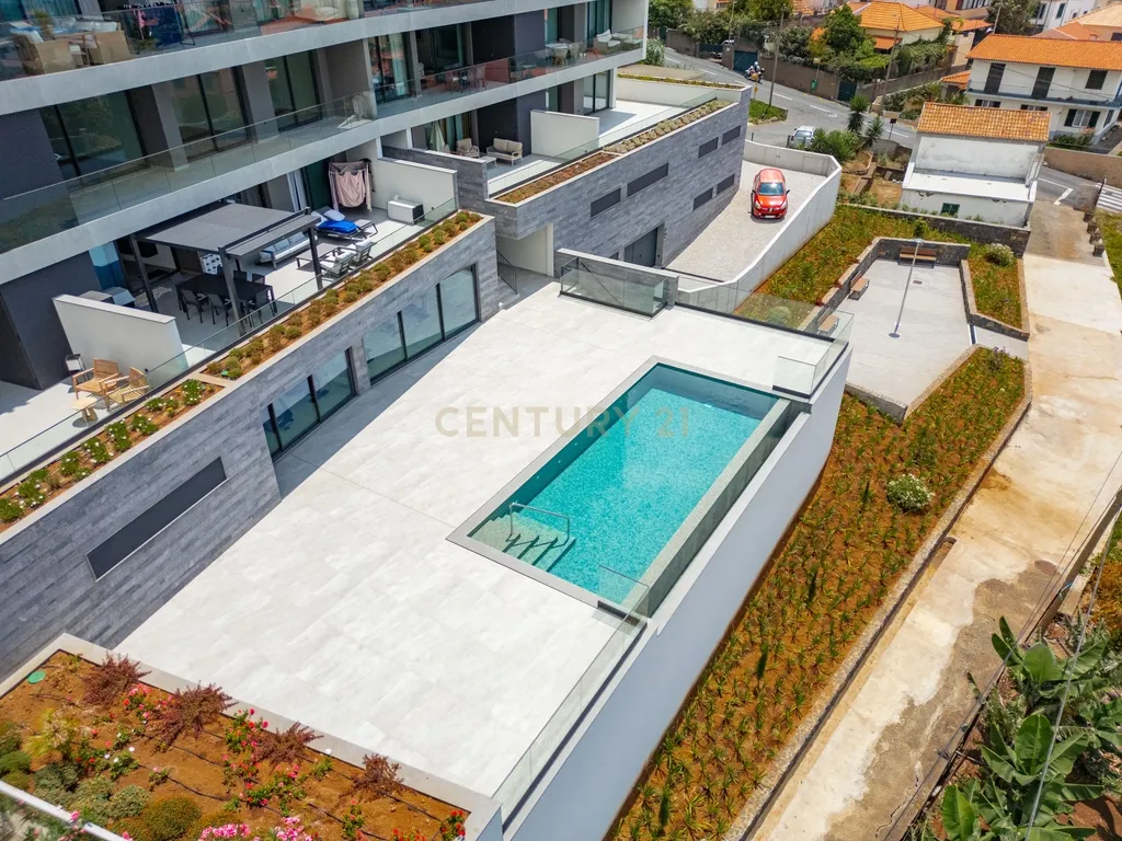 Apartamento T1 Novo a Estrear no Amparo – Vista Mar, Piscina e Ginásio - Image 2