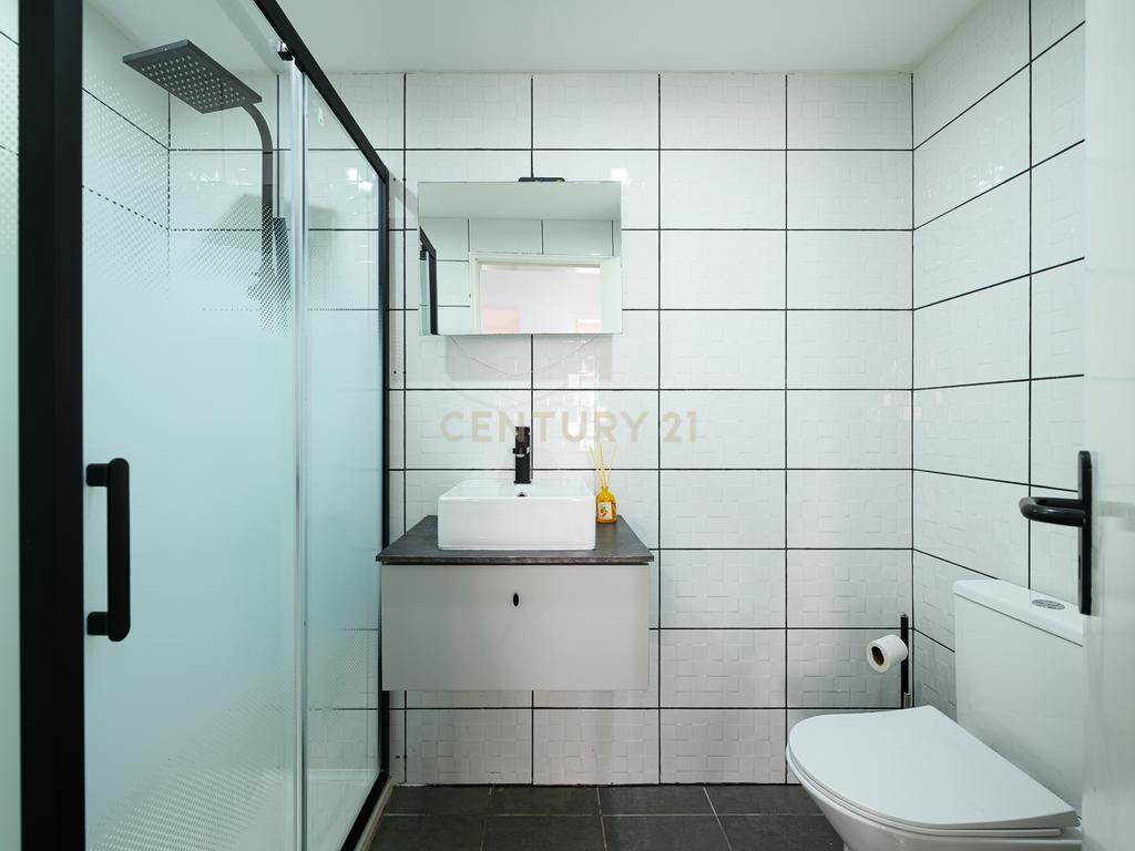 Apartamento T2 Remodelado | Charneca de Caparica - Image 15