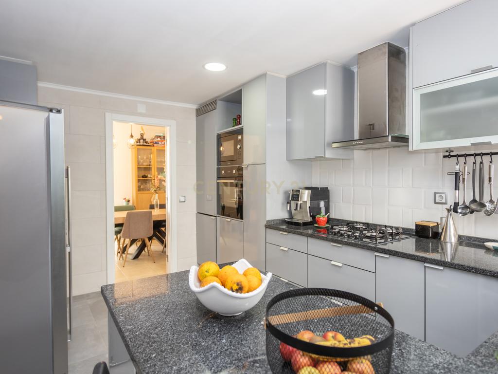 Moradia T3 Renovada com Painéis Solares, Ar Condicionado e 2 Logradouros | Manteigadas - Setúbal - Image 10