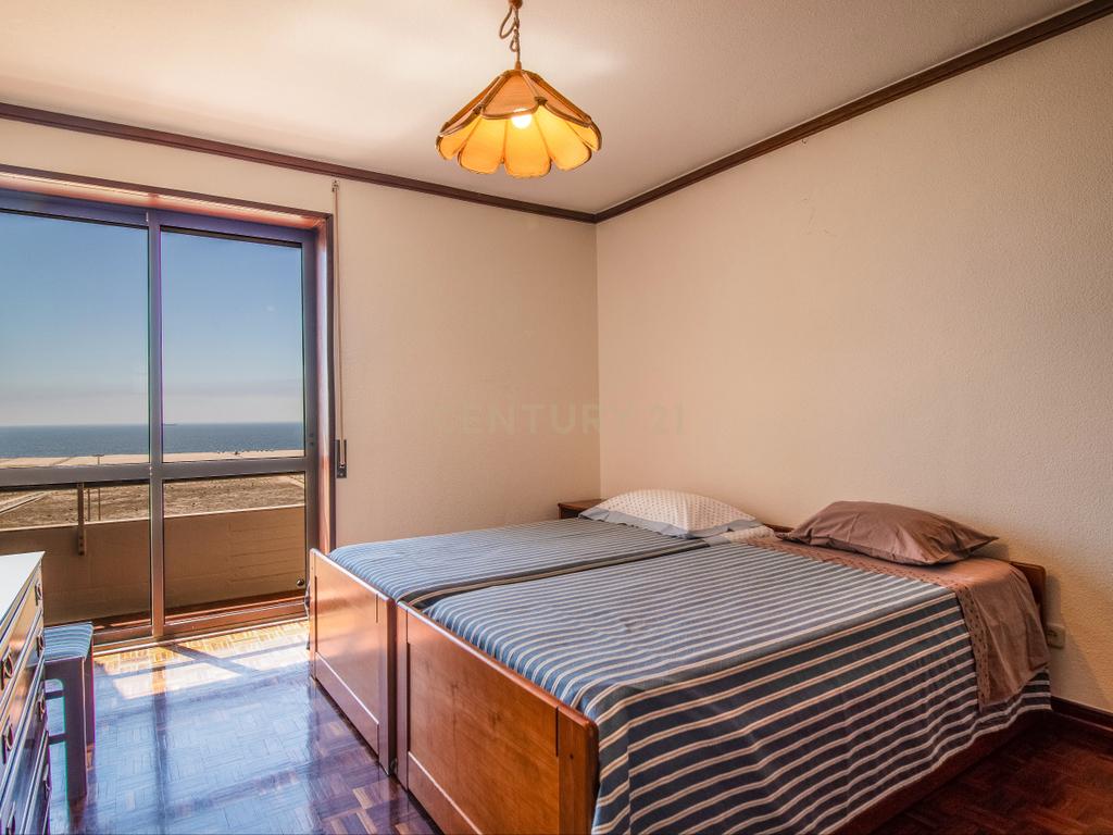 Penthouse T3 na mais privilegiada localização da Figueira da Foz - Image 35