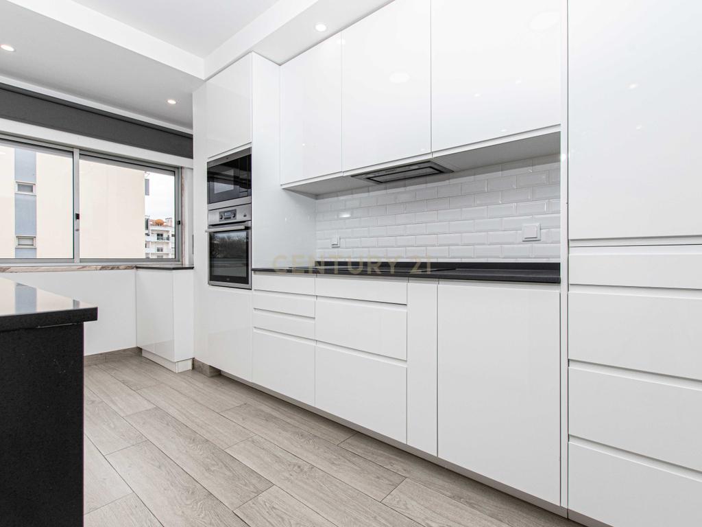 Apartamento T2 Alhandra - Image 19