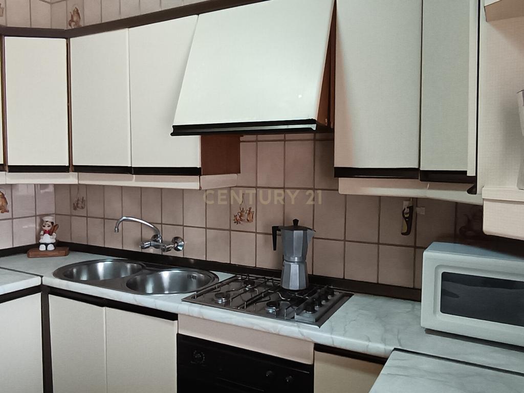 Espetacular T4 com Terraço e Garagem em Sevilla - 215.000€ - Image 13