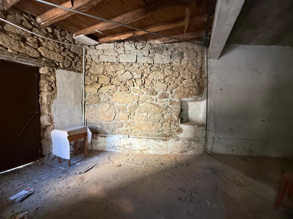 Moradia T1, Tinalhas, Castelo Branco - Image 3