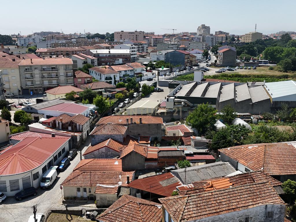 TERRENO PARA CONSTRUÇÃO EM FÂNZERES | METRO | 1714M2 - Image 8