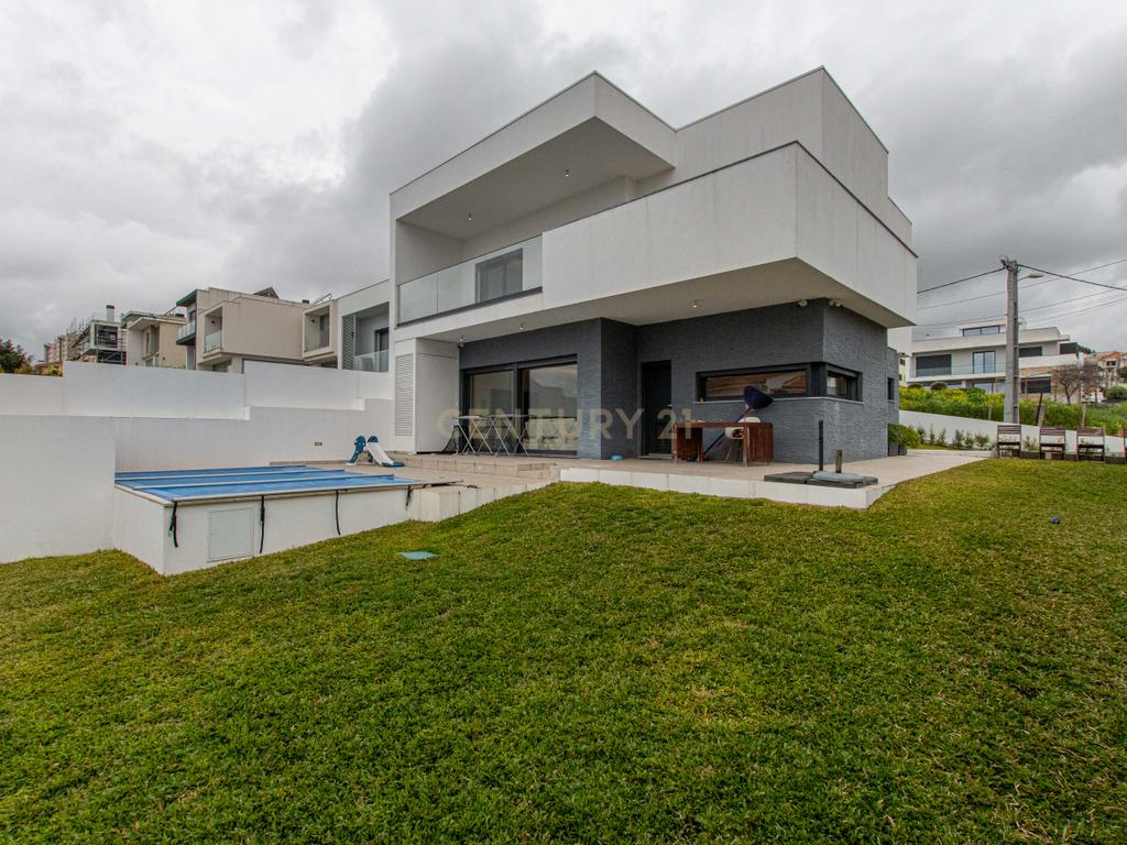 Moradia Independente T3 com piscina construção semi-nova  (Granjas Novas/ Ramada) - Image 20