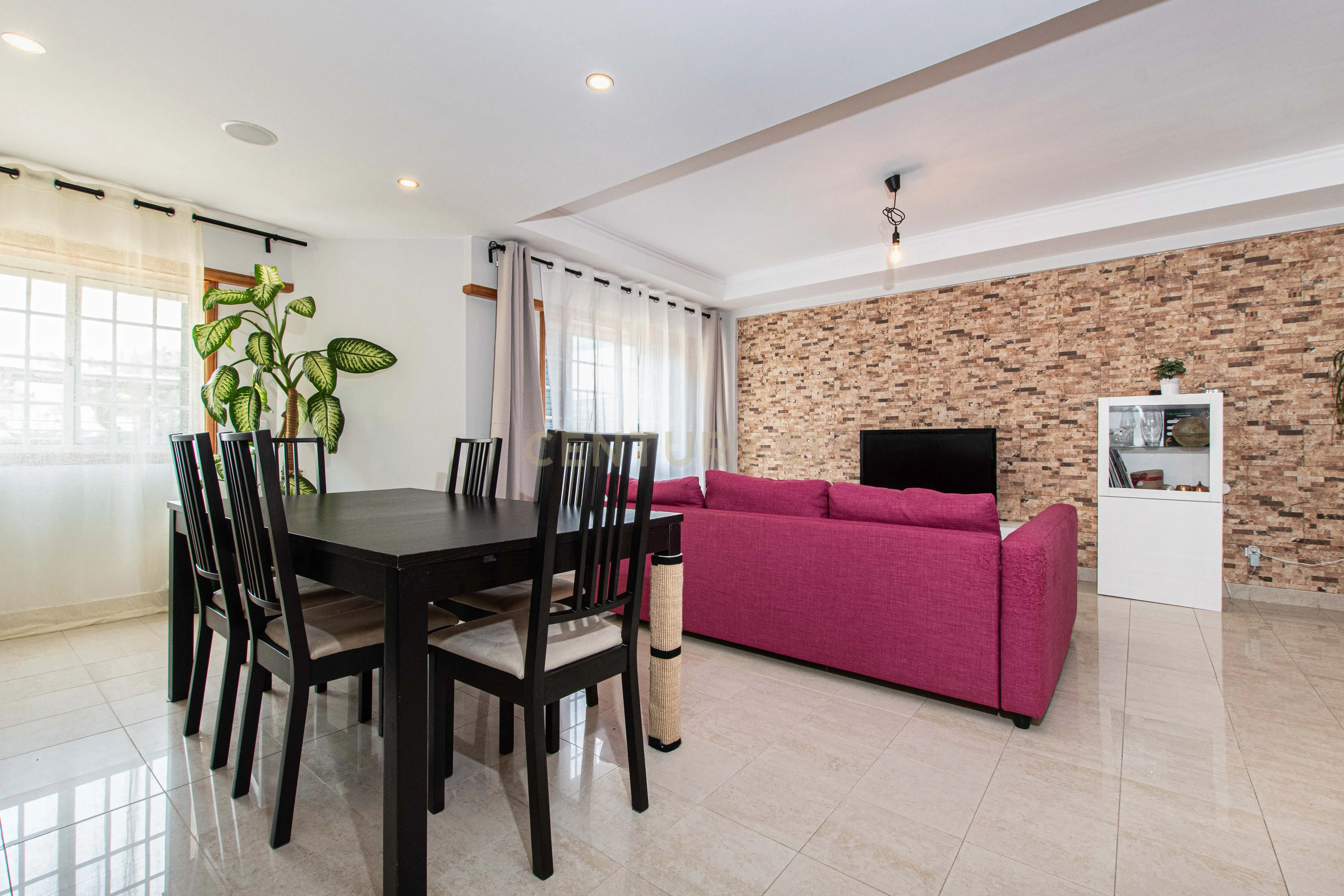 Moradia T3 + 2 com garagem (A-da-Beja/ Amadora)   - Image 36