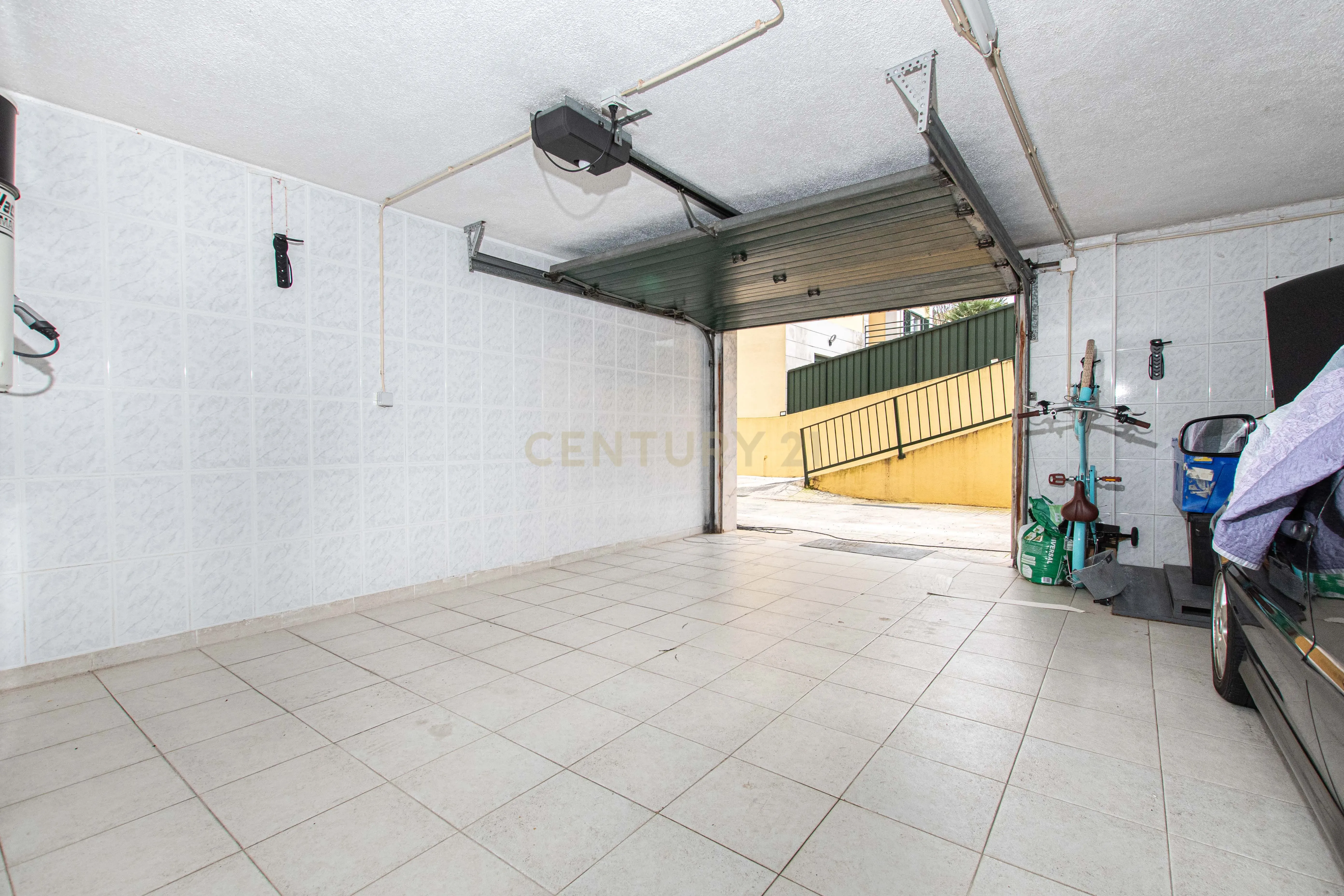 Moradia T3 + 2 com garagem (A-da-Beja/ Amadora)   - Image 37