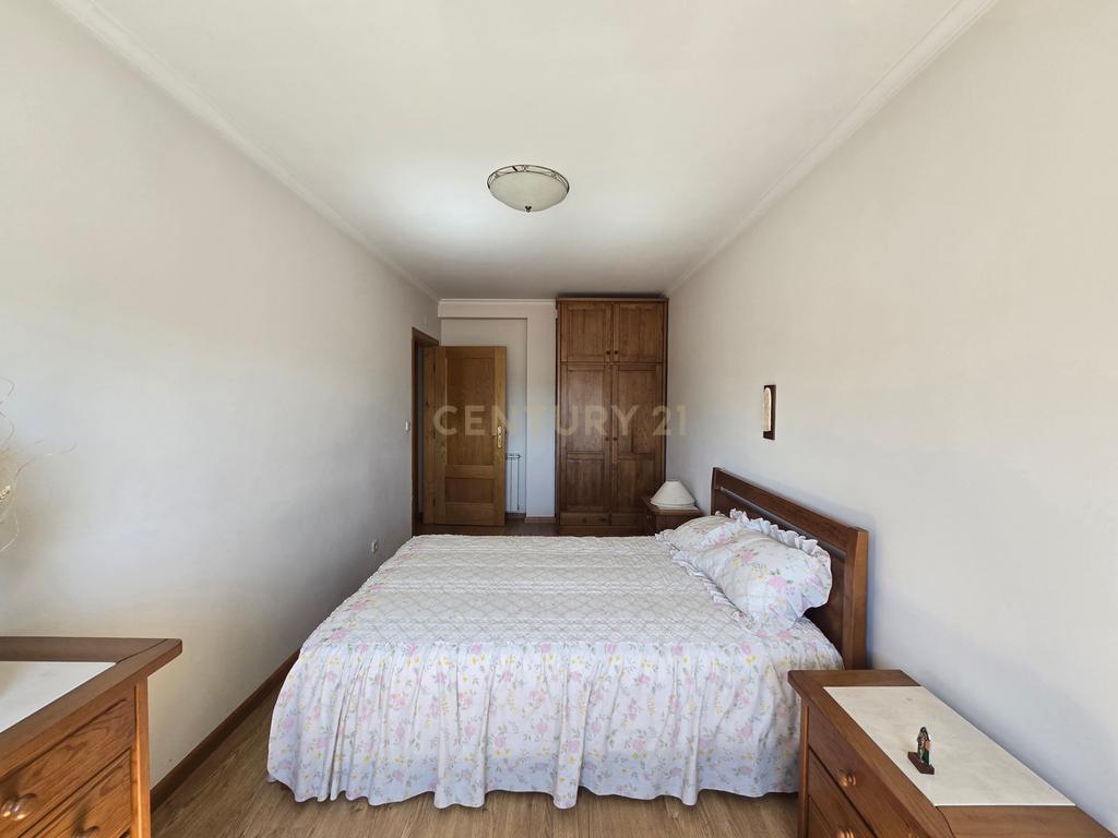 Apartamento T3 + 1 em Bragança - Image 28