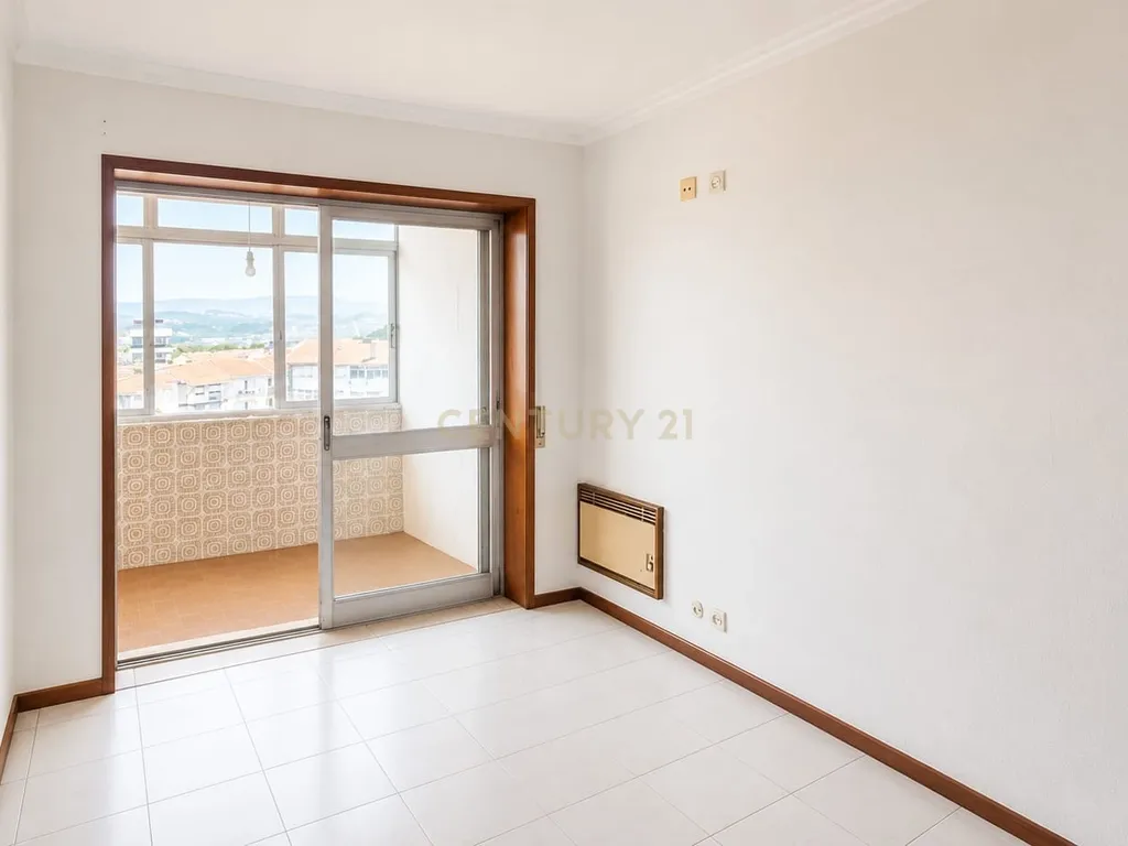 T2 Metro da câmara de Gaia, varandas e Lugar de Garagem - Image 12
