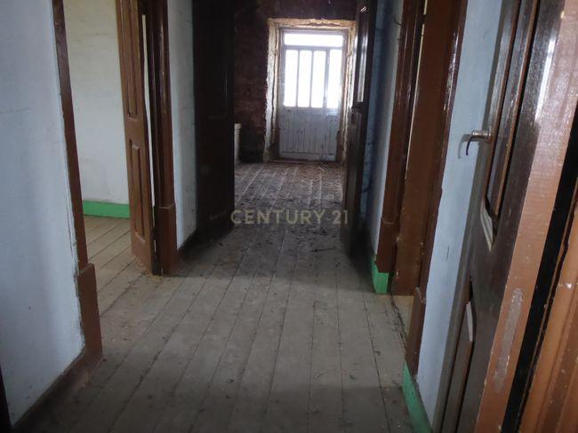 Moradia em ruínas para reconstrução - Image 5