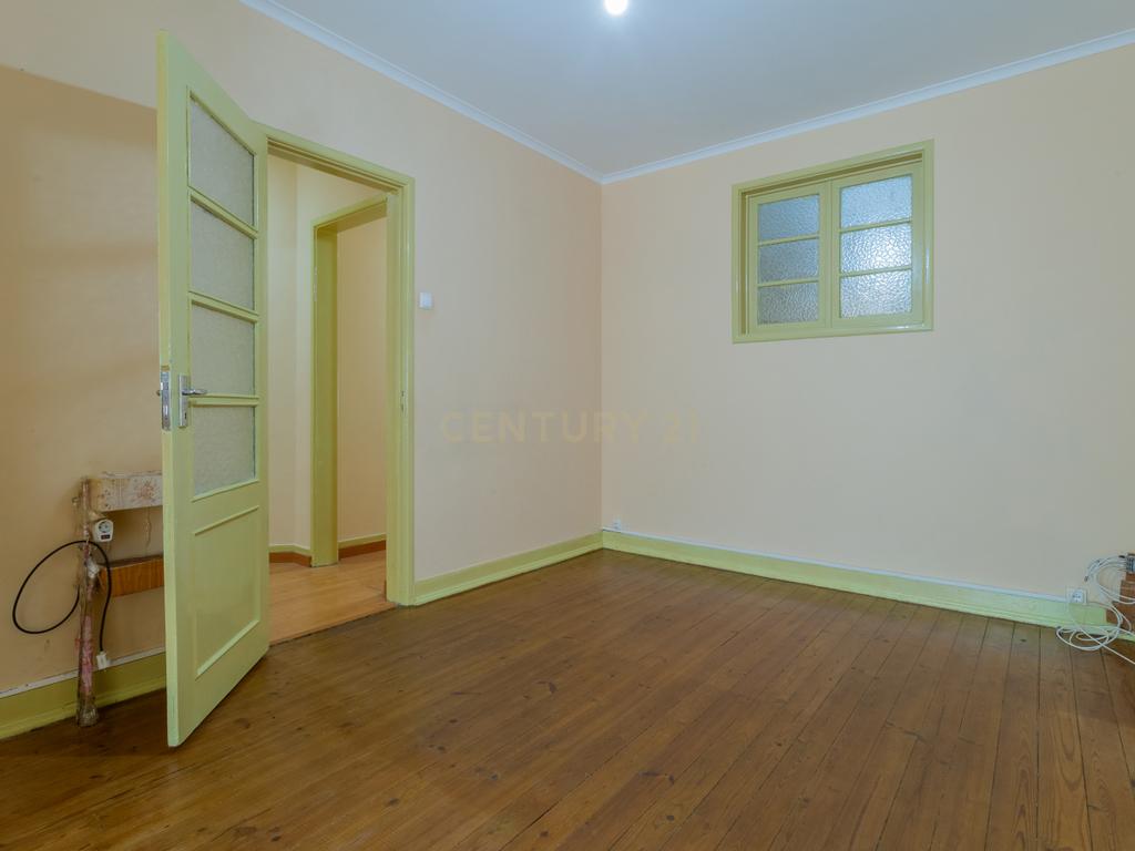 Apartamento T3 em Moscavide, Loures - Image 11