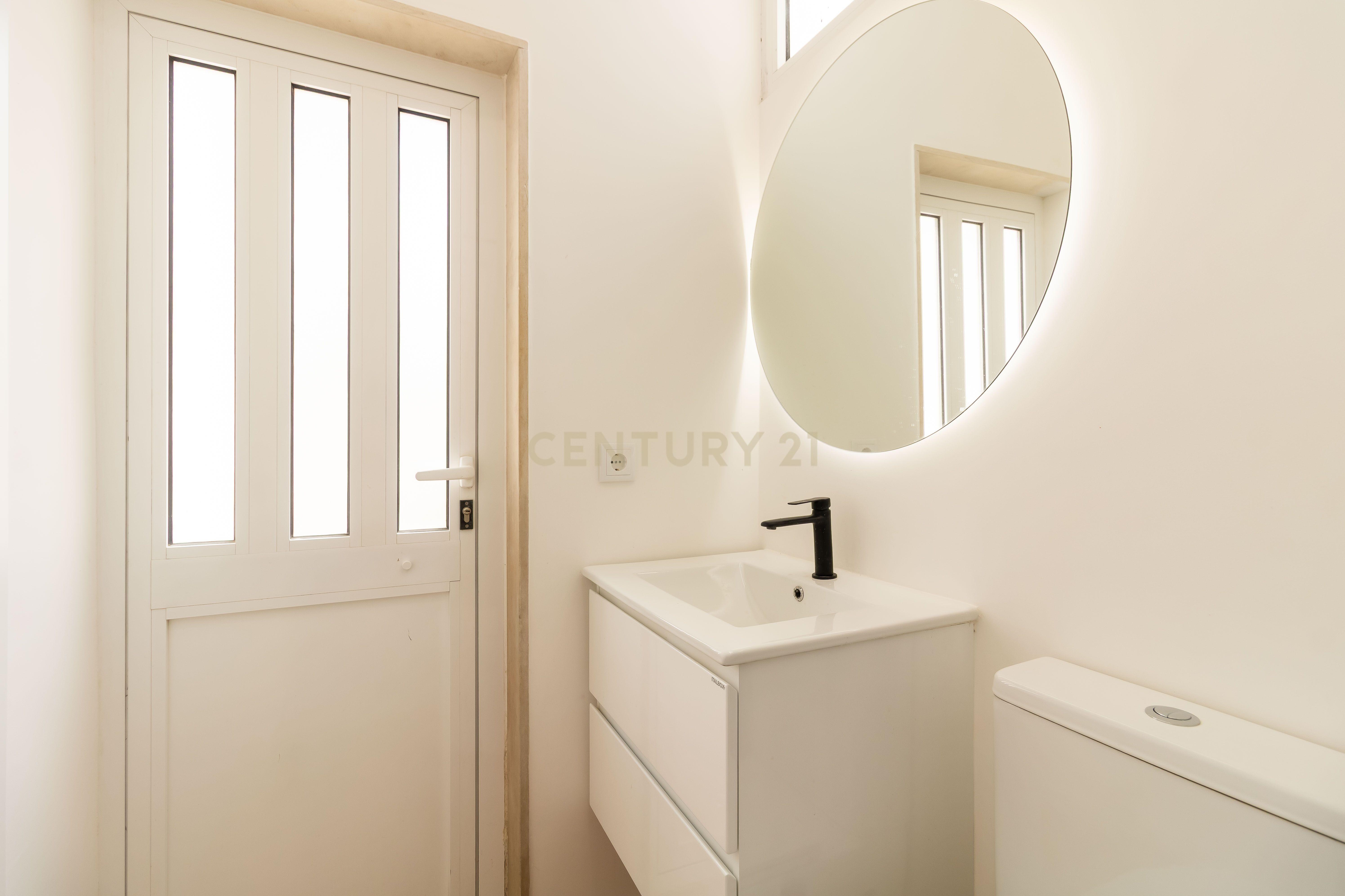 Fotografia 9 de T1 Integralmente remodelado com Logradouro na Estefânia, Lisboa