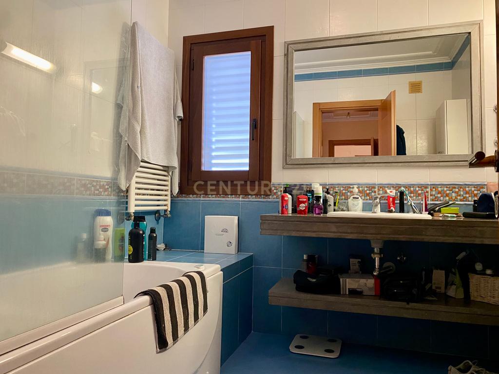 Exclusivo T3 de 180 m² com Vista Rio no prestigiado Condomínio Solar das Marinhas | Póvoa de Santa Iria - Image 6