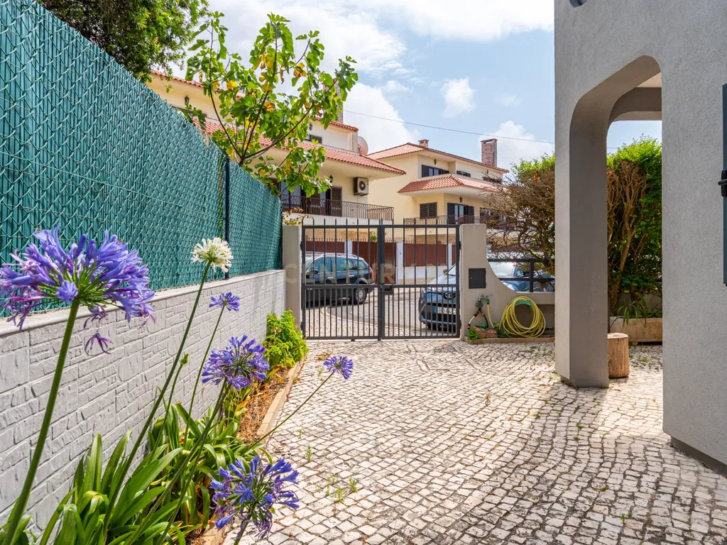 Moradia Unifamiliar T5 em Carcavelos - Image 49