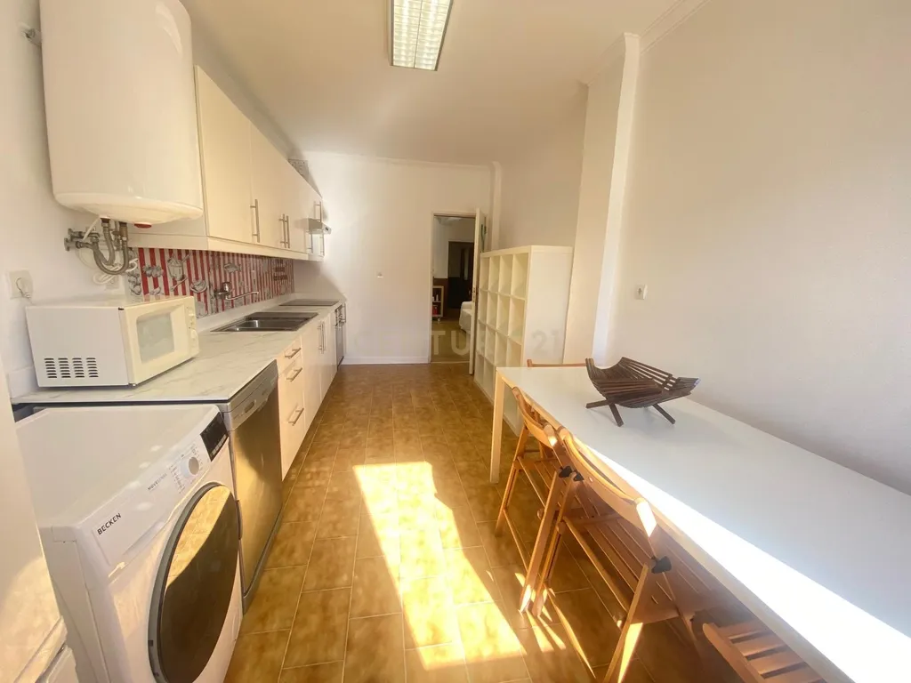 Apartamento T0 (88 m²) com terraço – Próximo de Cascais - Image 10