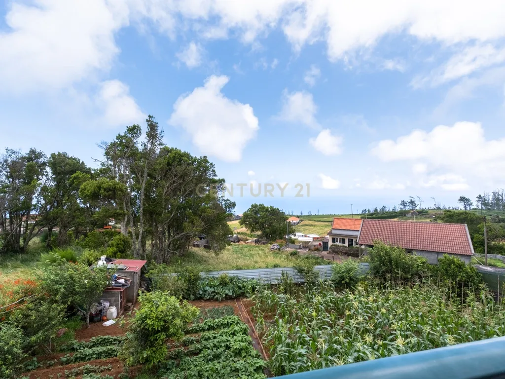 Moradia T1 proveniente de armazém agrícola habitável - Image 25