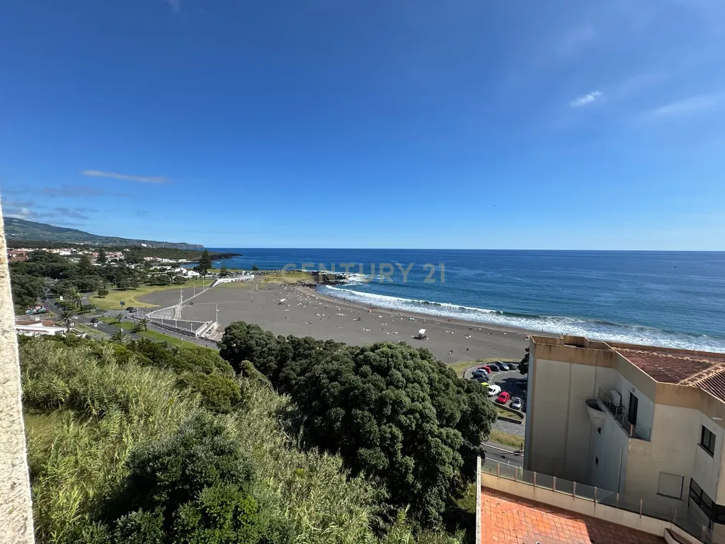 Apartamento T3 com Vista Mar em Rosto do Cão, Ponta Delgada - Image 15
