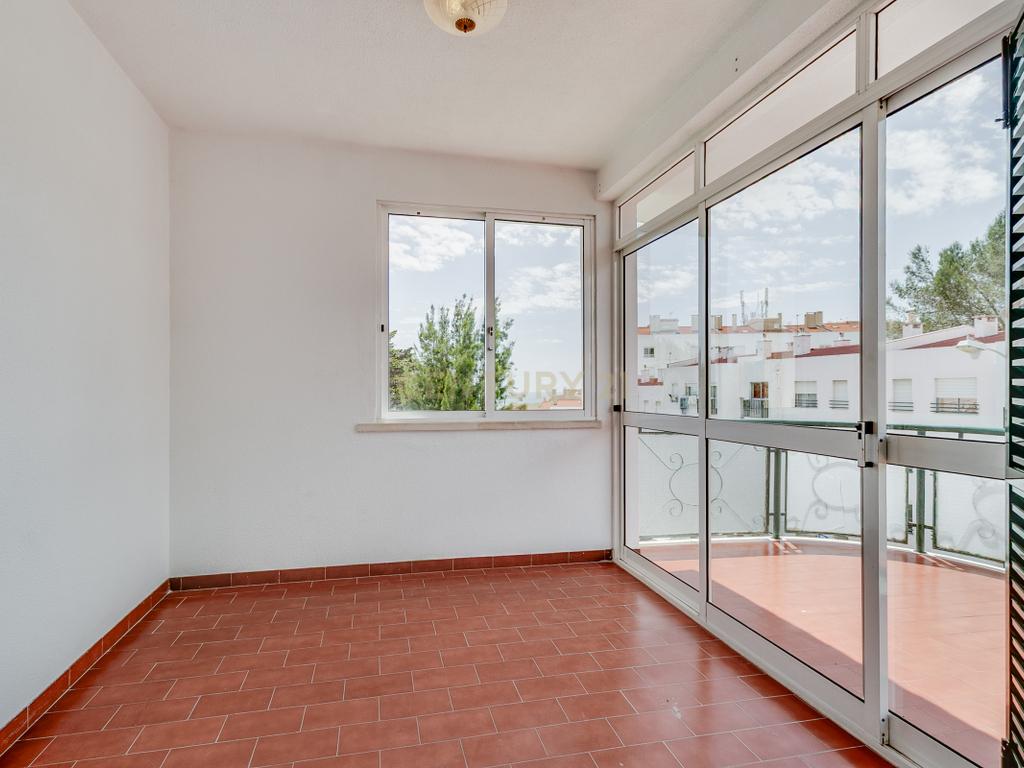 Moradia tradicional com 6 quartos, vista mar e piscina – Jardins da Parede - Image 56