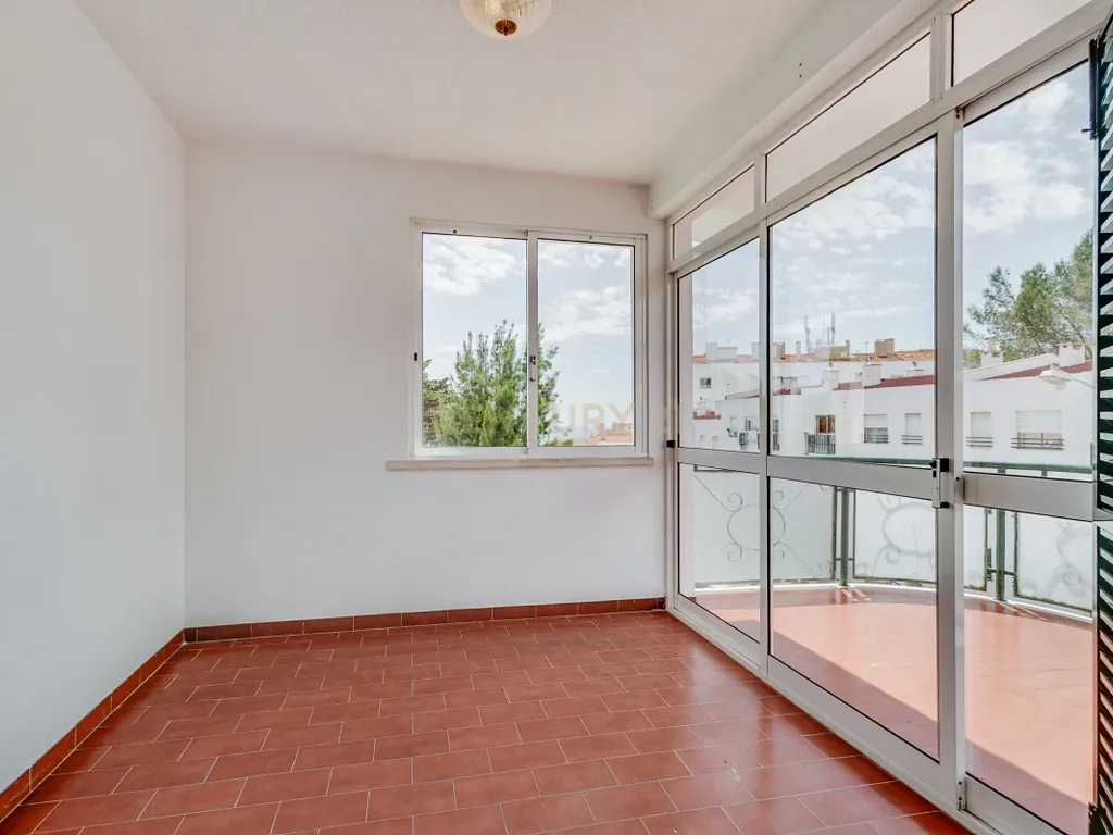 Moradia tradicional com 6 quartos, vista mar e piscina – Jardins da Parede - Image 56