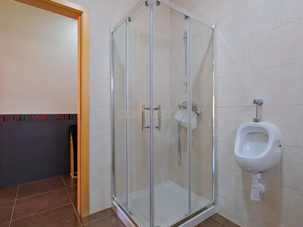 Moradia V5 com jardim, inserida em terreno de 1.650m² – Aguiar (Barcelos) - Image 30