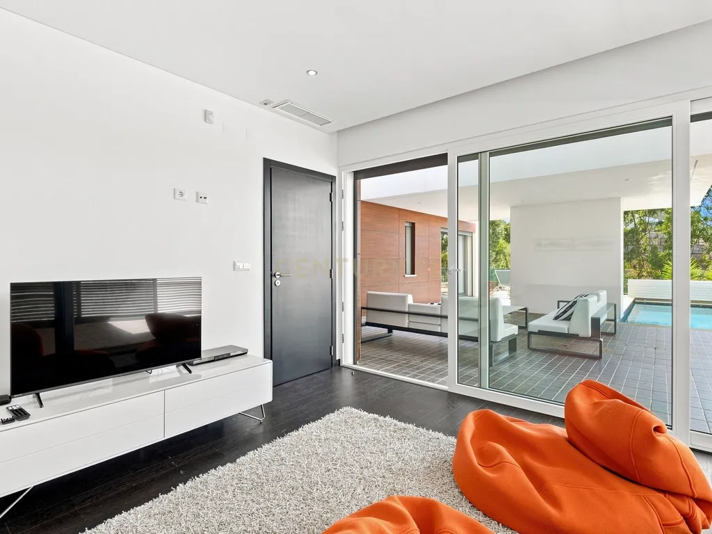 Moradia T4 - Linha de Mar - Lourinhã - Image 22
