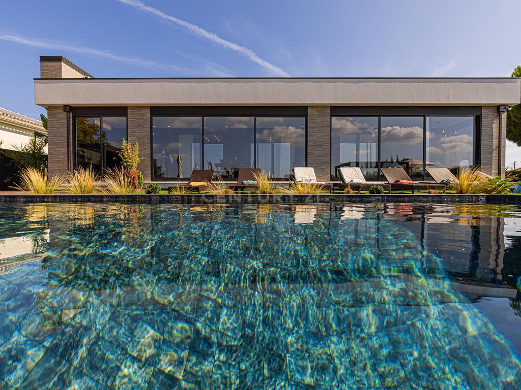 Moradia T4 de luxo, lote de gaveto 805m2, com cave e piscina. - Image 43