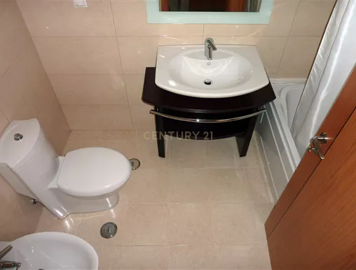 Apartamento T2 mobilado em Nova Carnaxide - Image 16