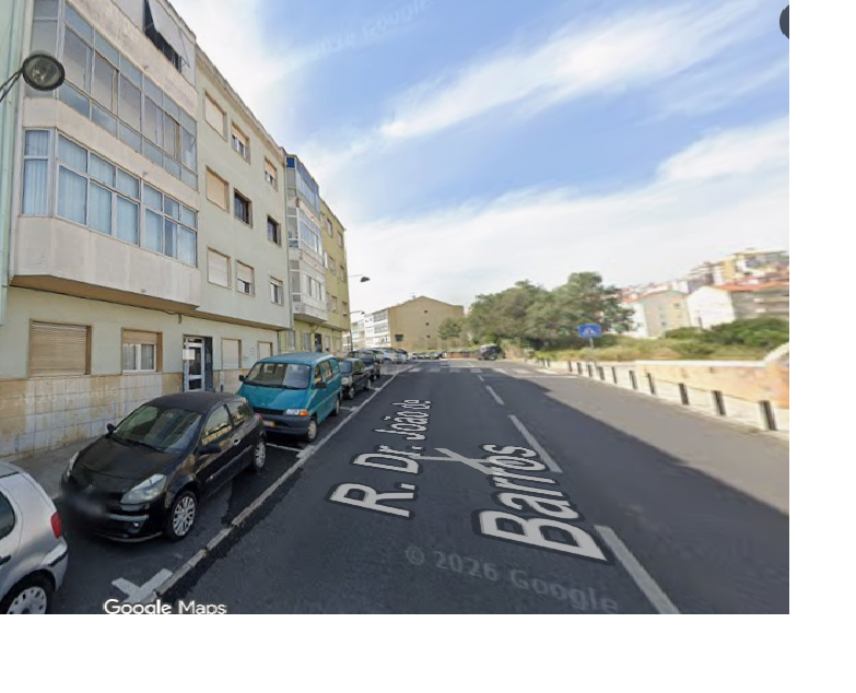 Fotografia 9 de T2 nas Mercês, Sintra | Em frente à estação ferroviária | Oportunidade de investimento