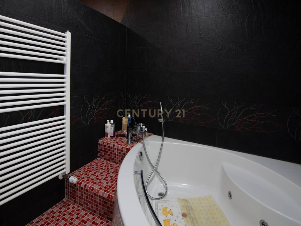 Moradia com Piscina em Vendas Novas - Image 15