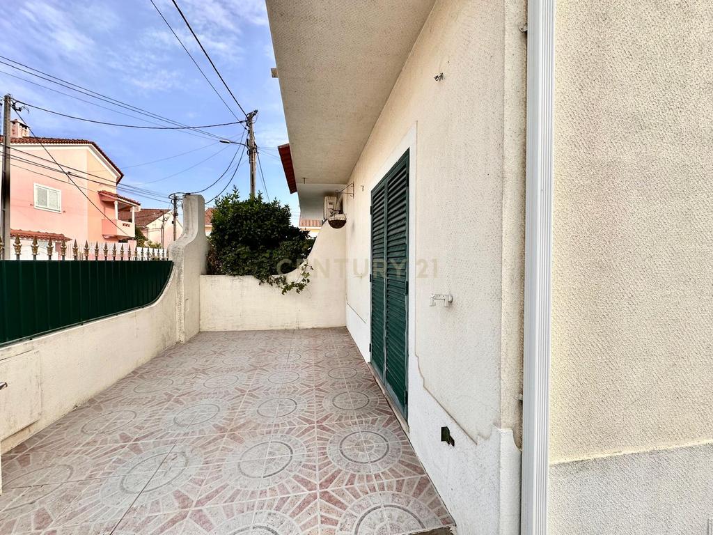  Moradia T3 - Quinta do Conde - Image 2