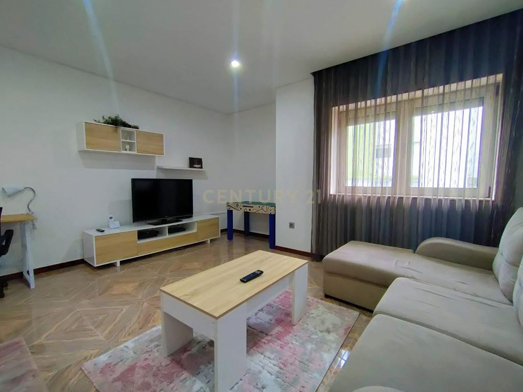 Apartamento T3 com Terraço e Vista na Póvoa de Varzim - Image 10
