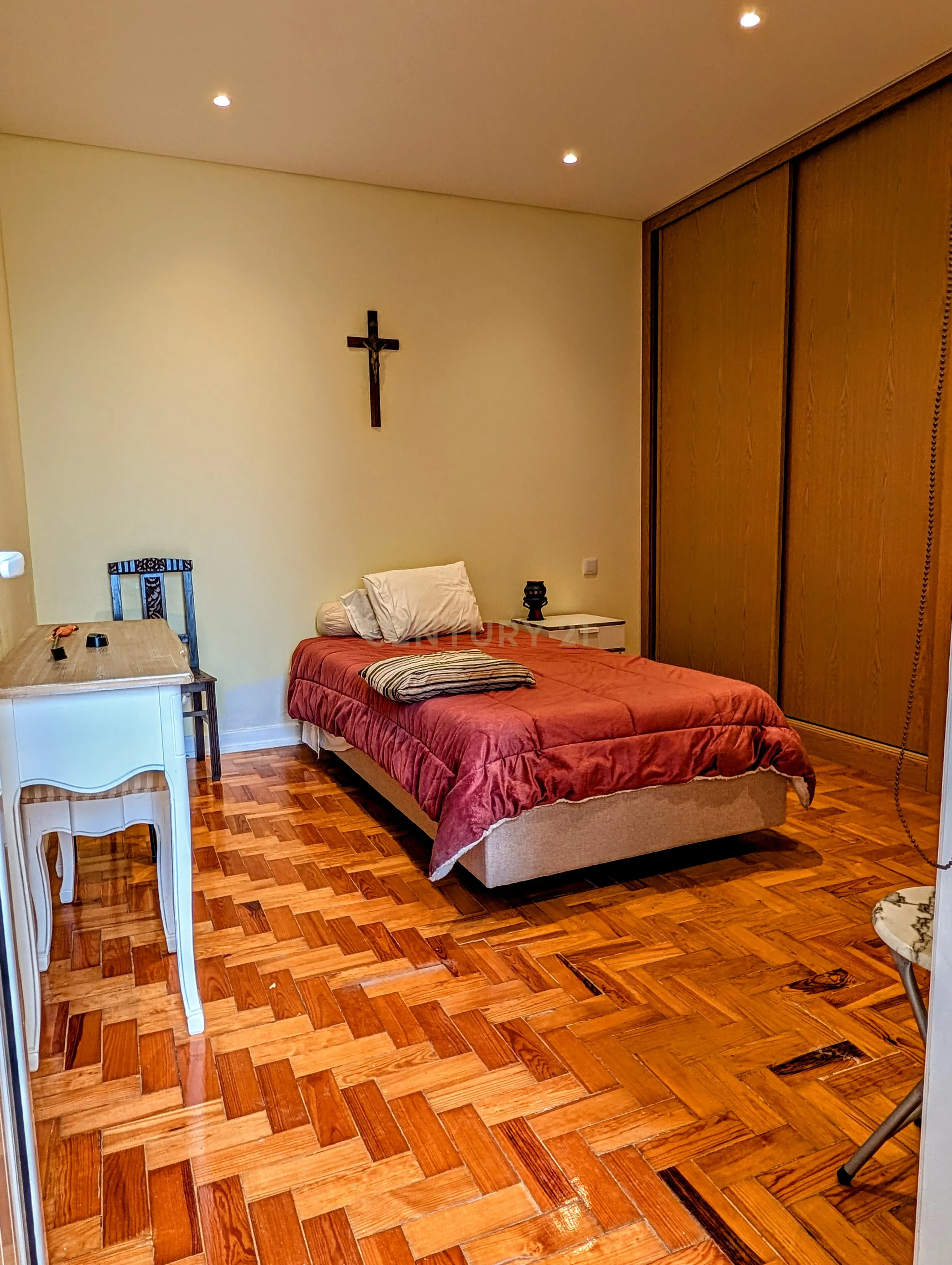 Fotografia 5 de Apartamento T4 para Arrendamento | Localização Central em Faro