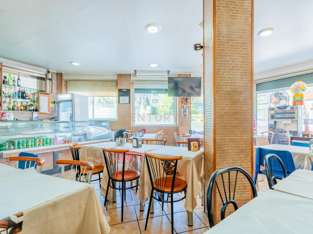 Trespasse Café/Restaurante no Centro da Amadora – Oportunidade Imperdível! - Image 8